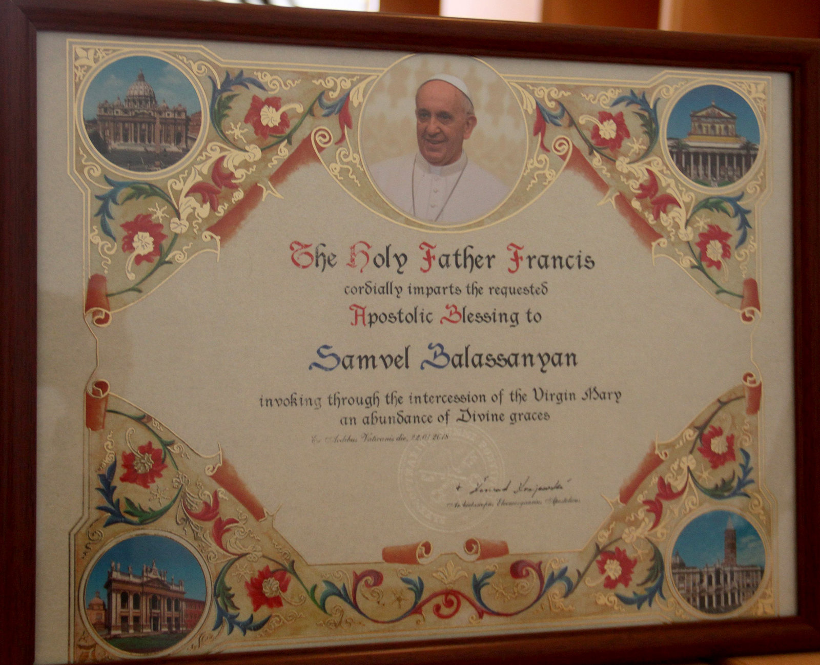 Благословение мэра Гюмри Самвела Баласаняна Папой римским Франциском
